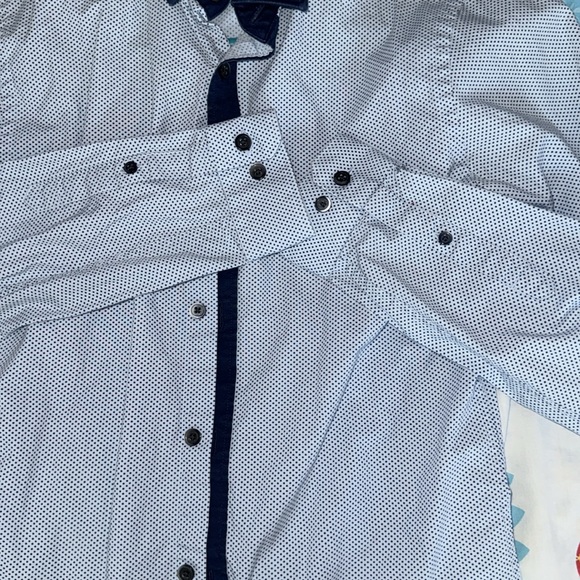 Express Fitted XS Buttondown (13-13.5) - Picture 7 of 8